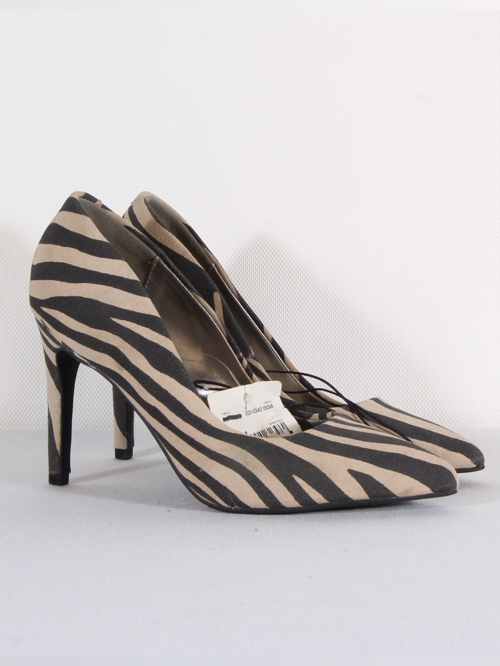 Worthington Pointed Toe Zito Tan Zebra Print Heels Size 6 NWT
